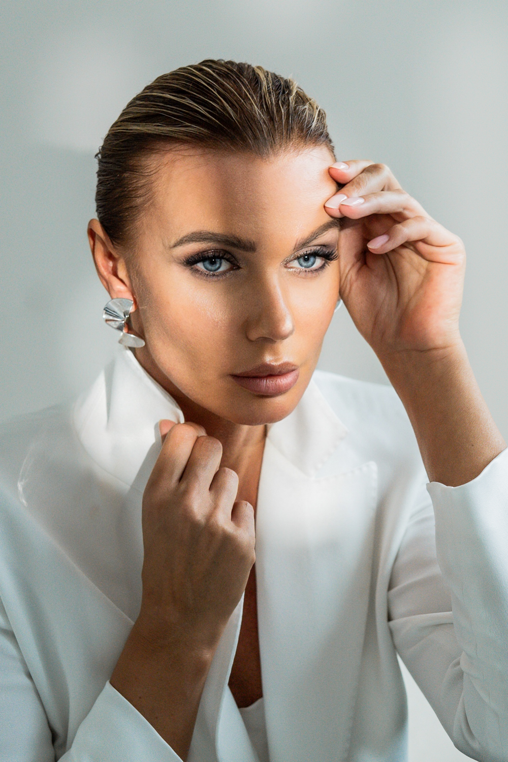 Sculptural Twist Earrings – Silber