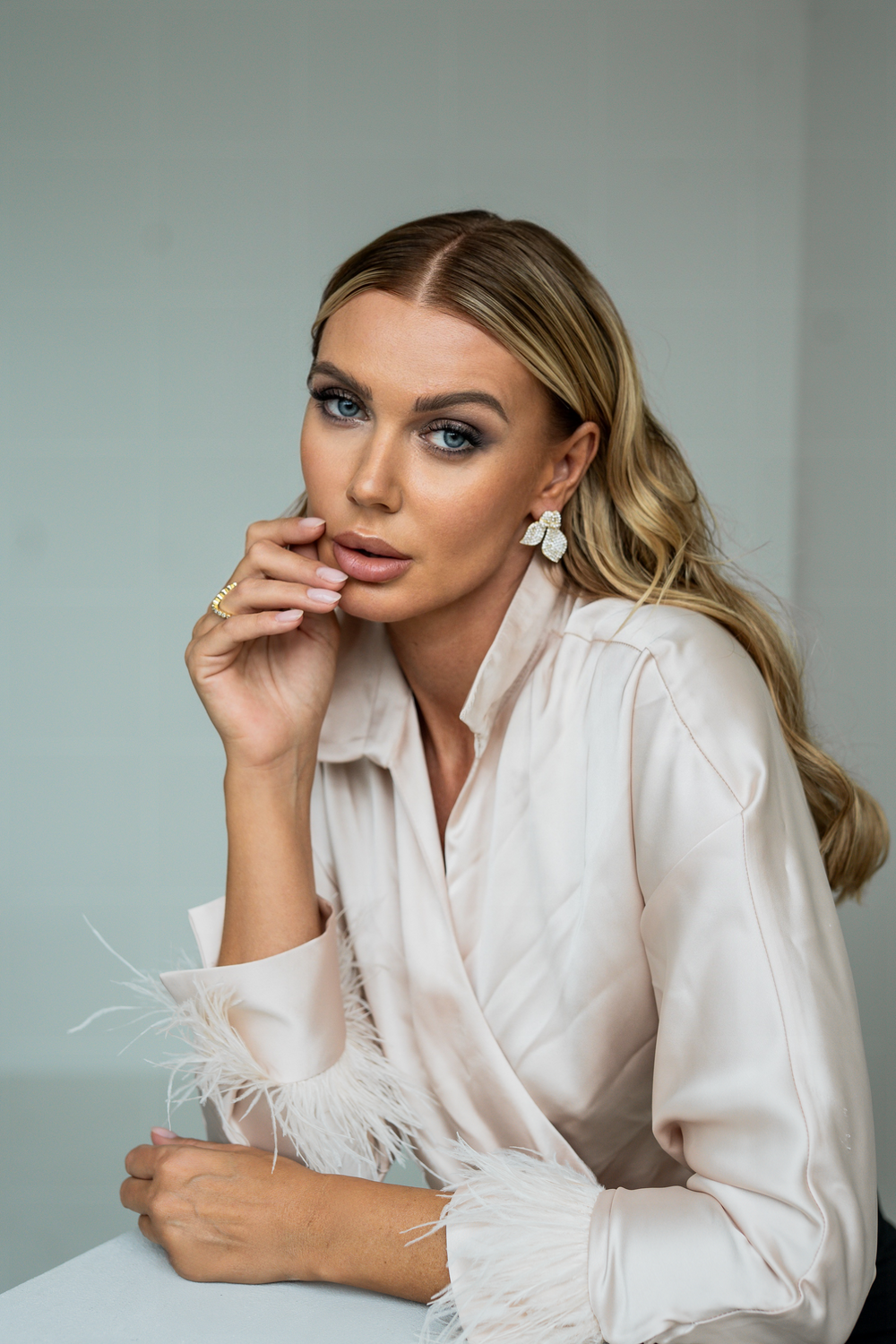 Crystal Leaf Oversize Earrings – Gold